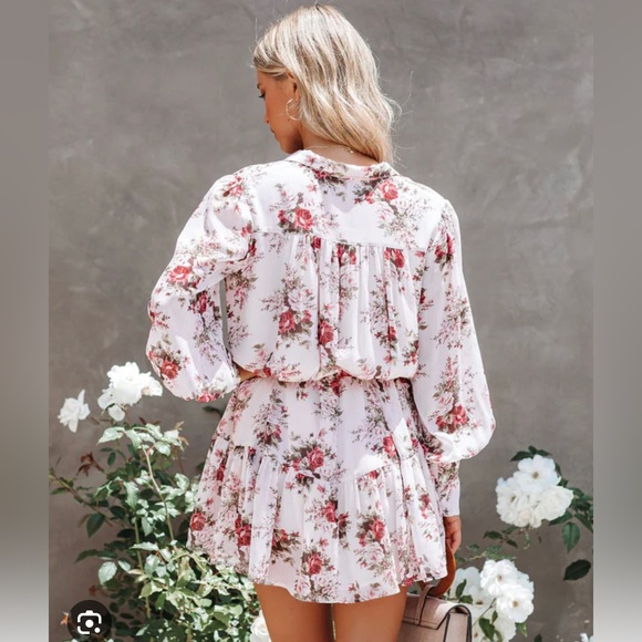 ✨💥⚡️ OF THE ESSENCE FLORAL CHIFFON BUTTON DOWN DRESS Size S NWOT - Picture 6 of 16